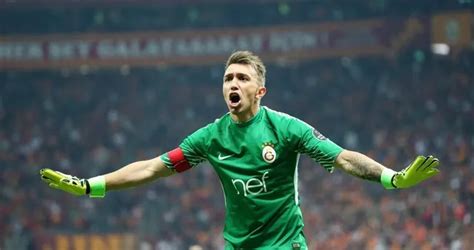 muslera kardeşinin adı